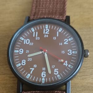 Brown Men's Field Watch (Unbranded) with Great Brown Strap.